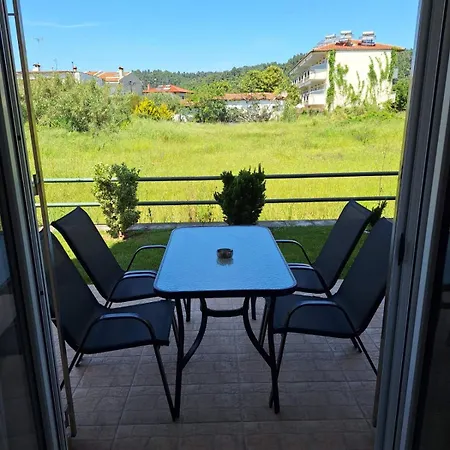 Apartamento Seaside Garden Retreat Skála Foúrkas